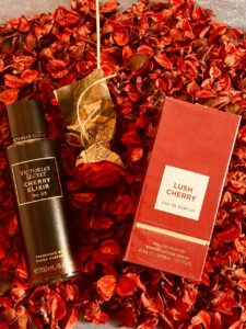 پک کادویی عطر لاست چری