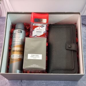 پک هدیه مردانه کد11 | عطر تام فورد آمبرلدر + اسپری و مام